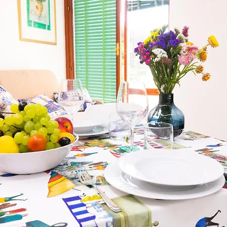 Cozy Flat With Pool And Access