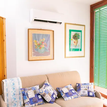 Cozy Flat With Pool And Access *